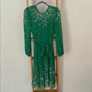 Chic Green Floral Midi Dress with Belt